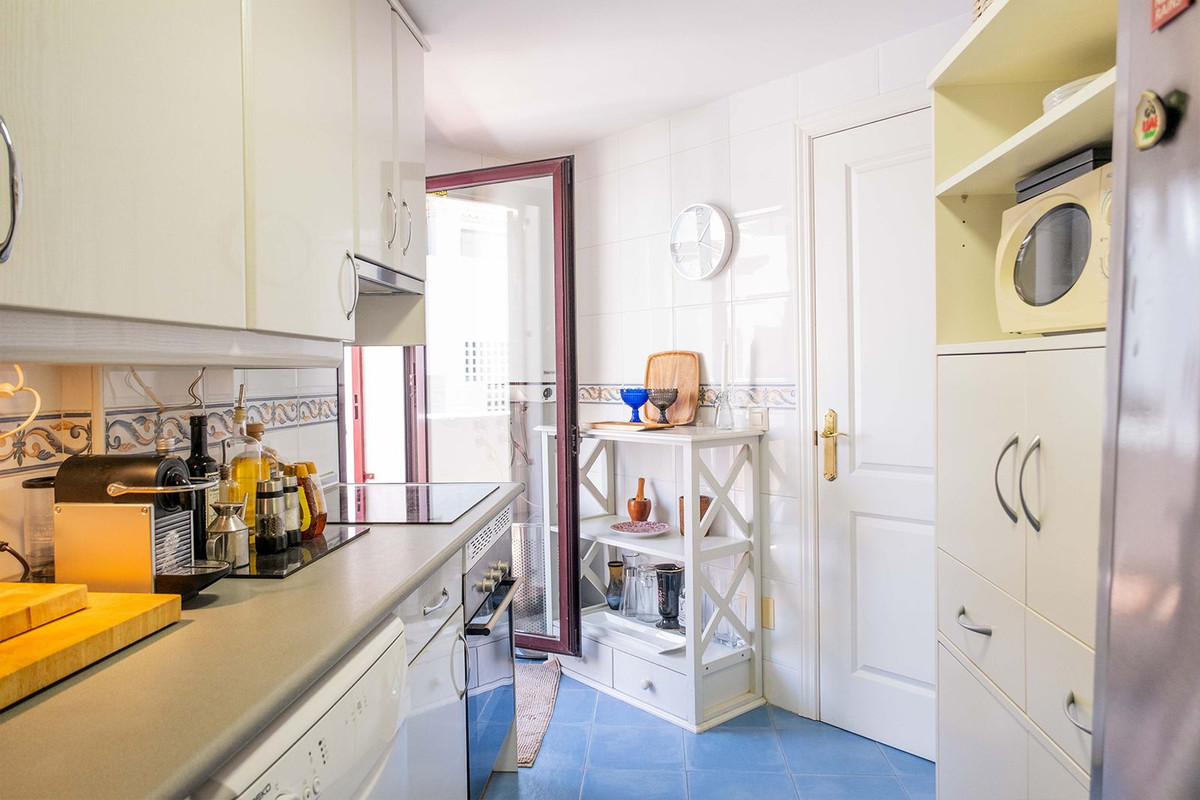 Appartement te koop in Nueva Andalucía | 1 slaapkamers H5456116