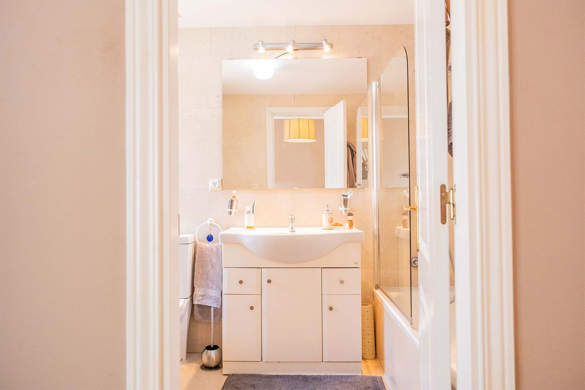 Appartement te koop in Nueva Andalucía | 1 slaapkamers H5456116