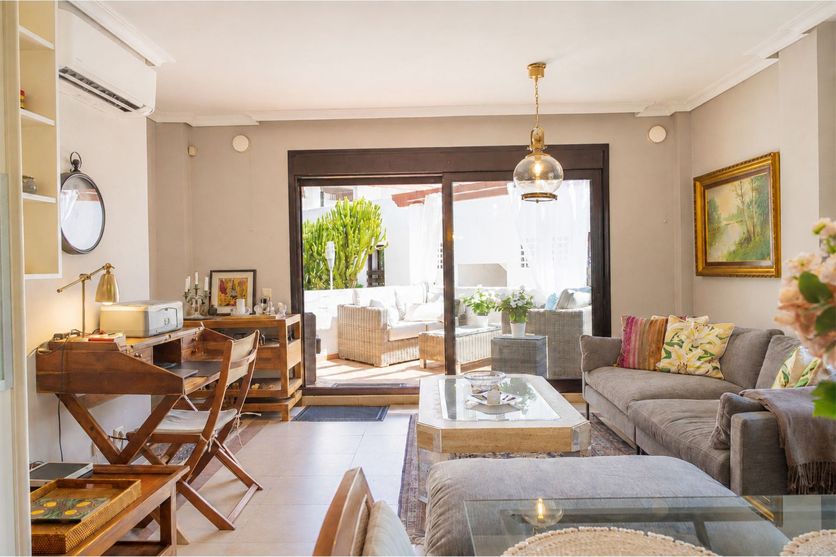 Appartement te koop in Nueva Andalucía | 1 slaapkamers H5456116