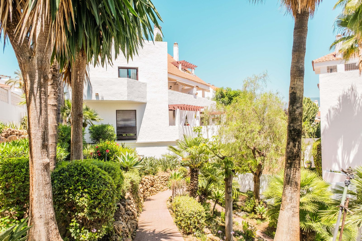 Appartement te koop in Nueva Andalucía | 1 slaapkamers H5456116