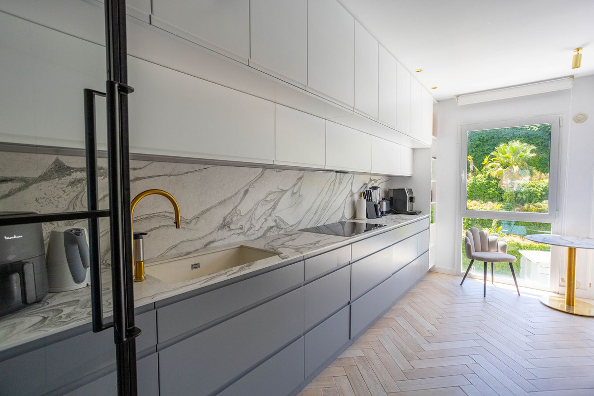 Appartement te koop in Nueva Andalucía | 2 slaapkamers H5457385