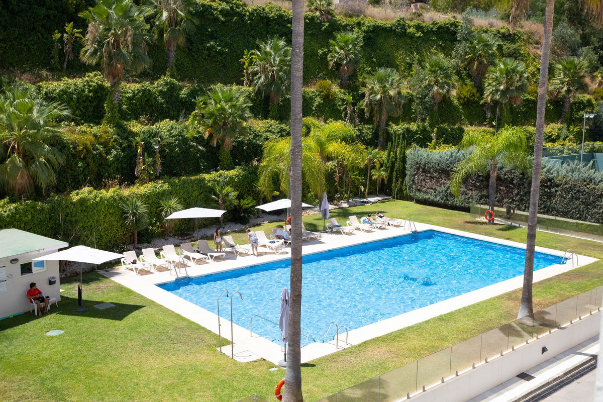 Appartement te koop in Nueva Andalucía | 2 slaapkamers H5457385