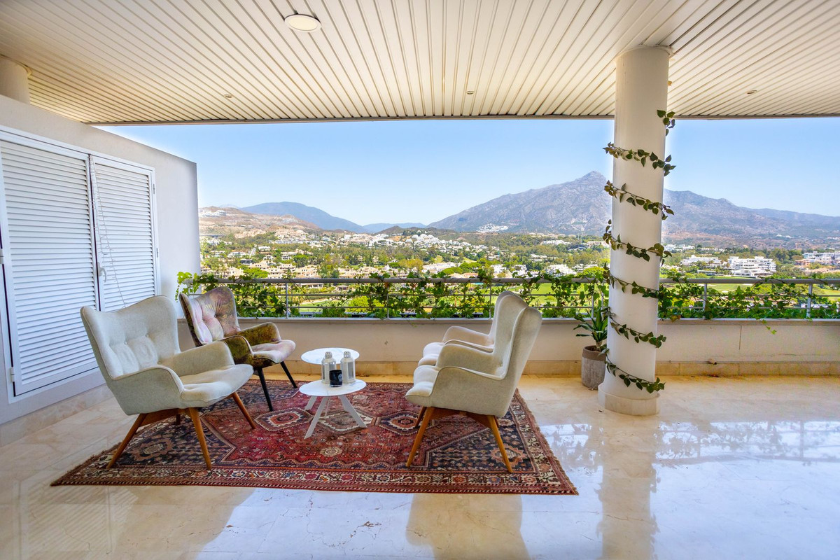 Appartement te koop in Nueva Andalucía | 2 slaapkamers H5457385