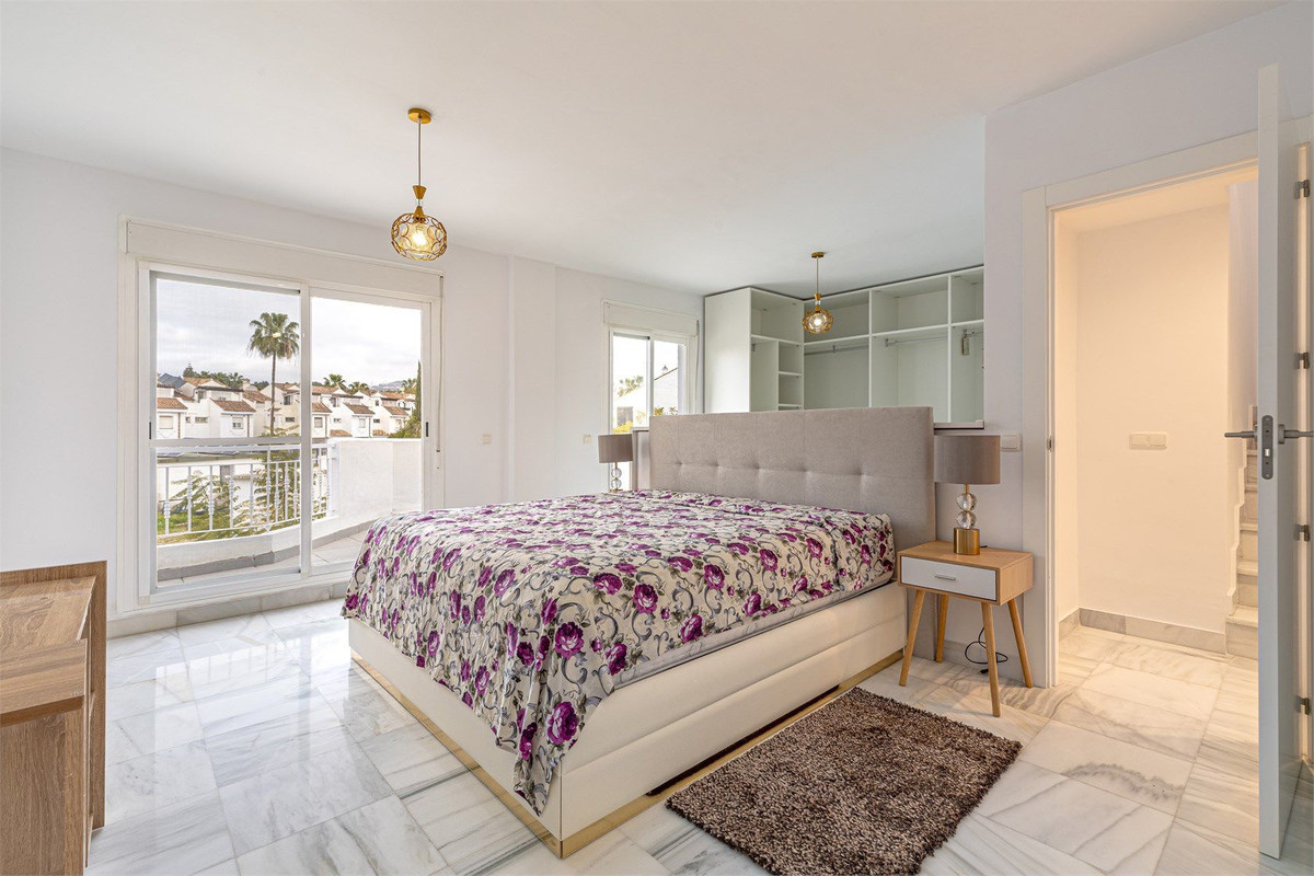 Appartement te koop in Nueva Andalucía | 2 slaapkamers H5457781