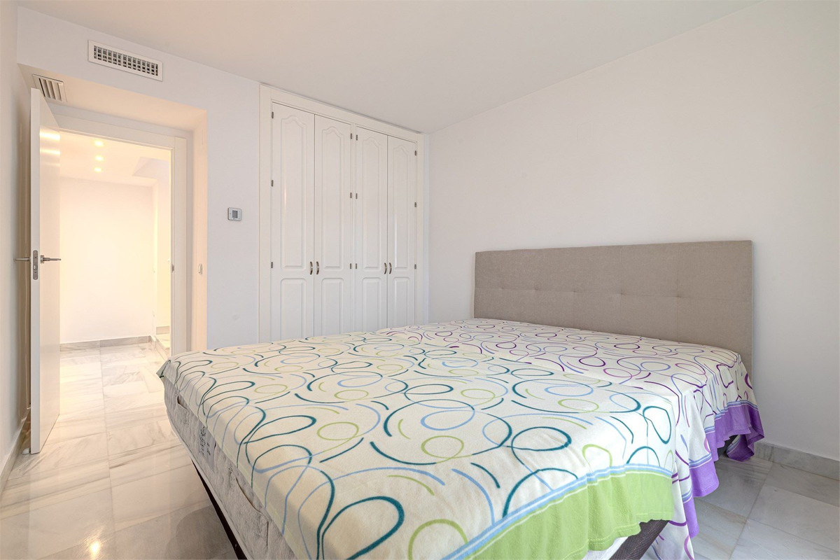 Appartement te koop in Nueva Andalucía | 2 slaapkamers H5457781