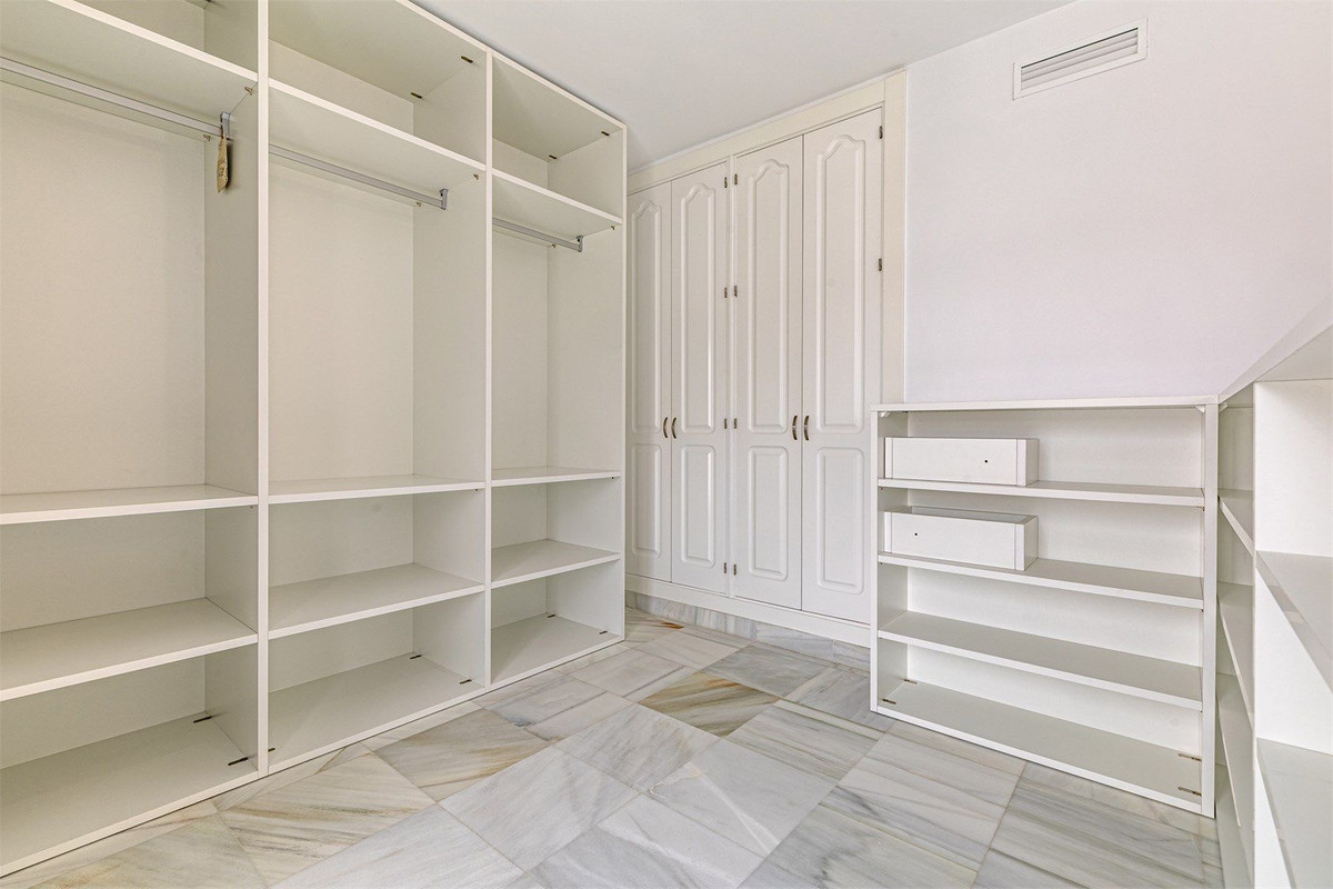Appartement te koop in Nueva Andalucía | 2 slaapkamers H5457781
