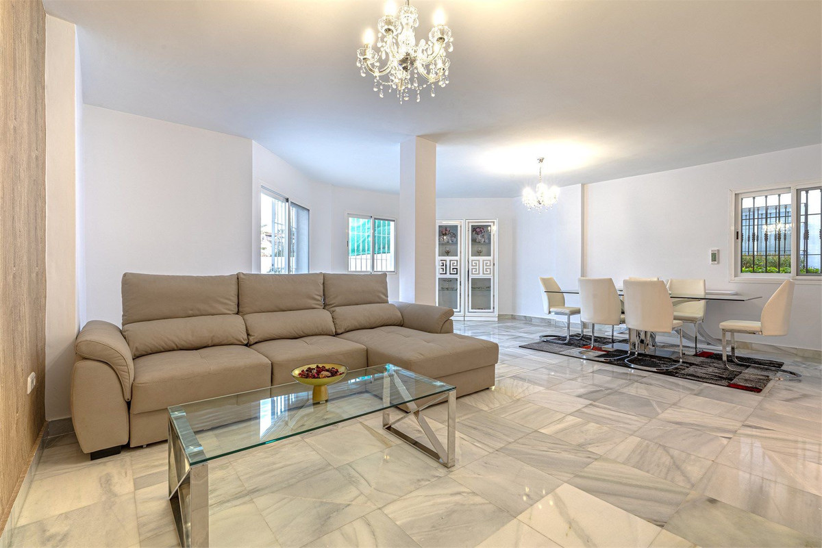Appartement te koop in Nueva Andalucía | 2 slaapkamers H5457781