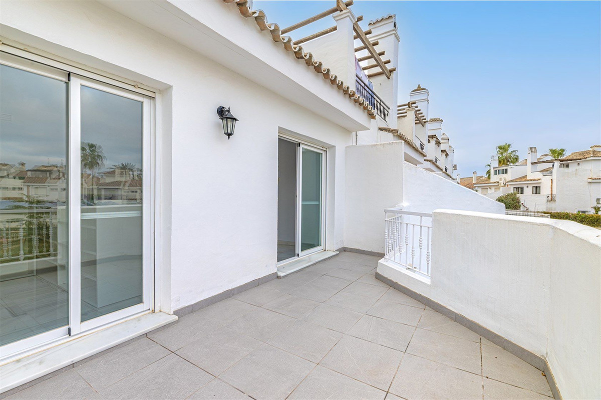 Appartement te koop in Nueva Andalucía | 2 slaapkamers H5457781