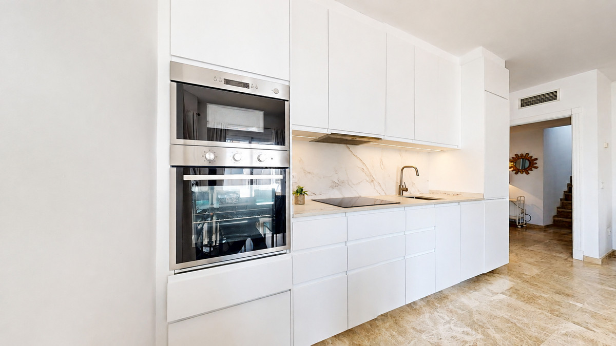 Appartement te koop in Nueva Andalucía | 3 slaapkamers H5459800