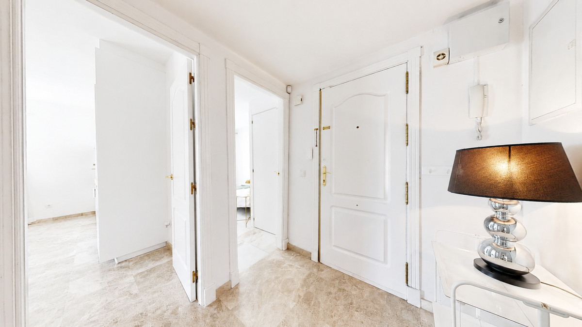 Appartement te koop in Nueva Andalucía | 3 slaapkamers H5459800