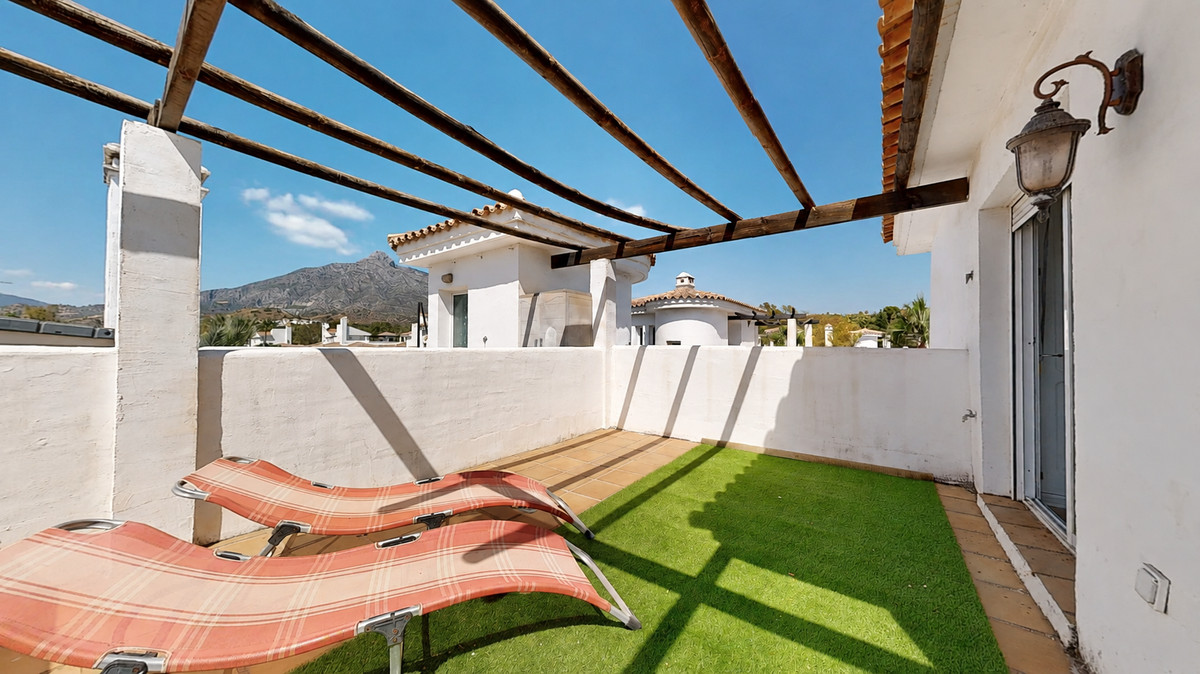 Appartement te koop in Nueva Andalucía | 3 slaapkamers H5459800