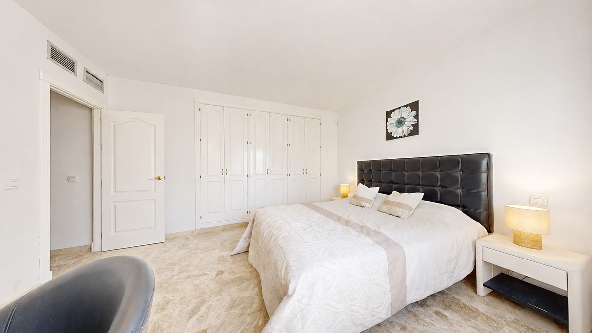 Appartement te koop in Nueva Andalucía | 3 slaapkamers H5459800