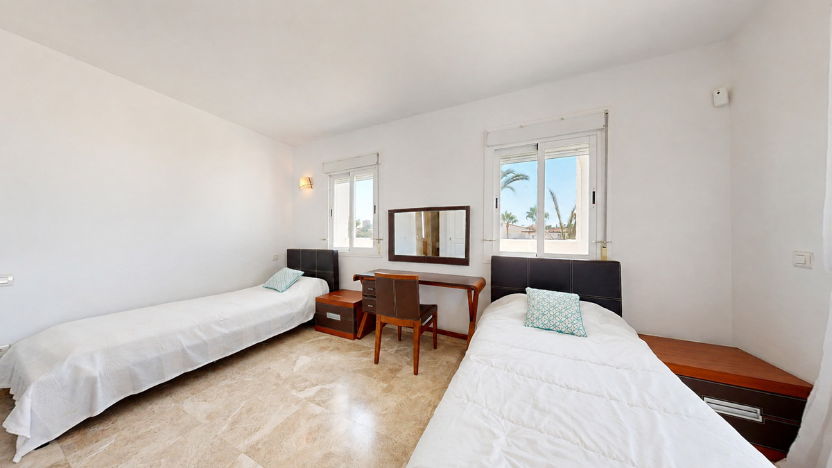 Appartement te koop in Nueva Andalucía | 3 slaapkamers H5459800