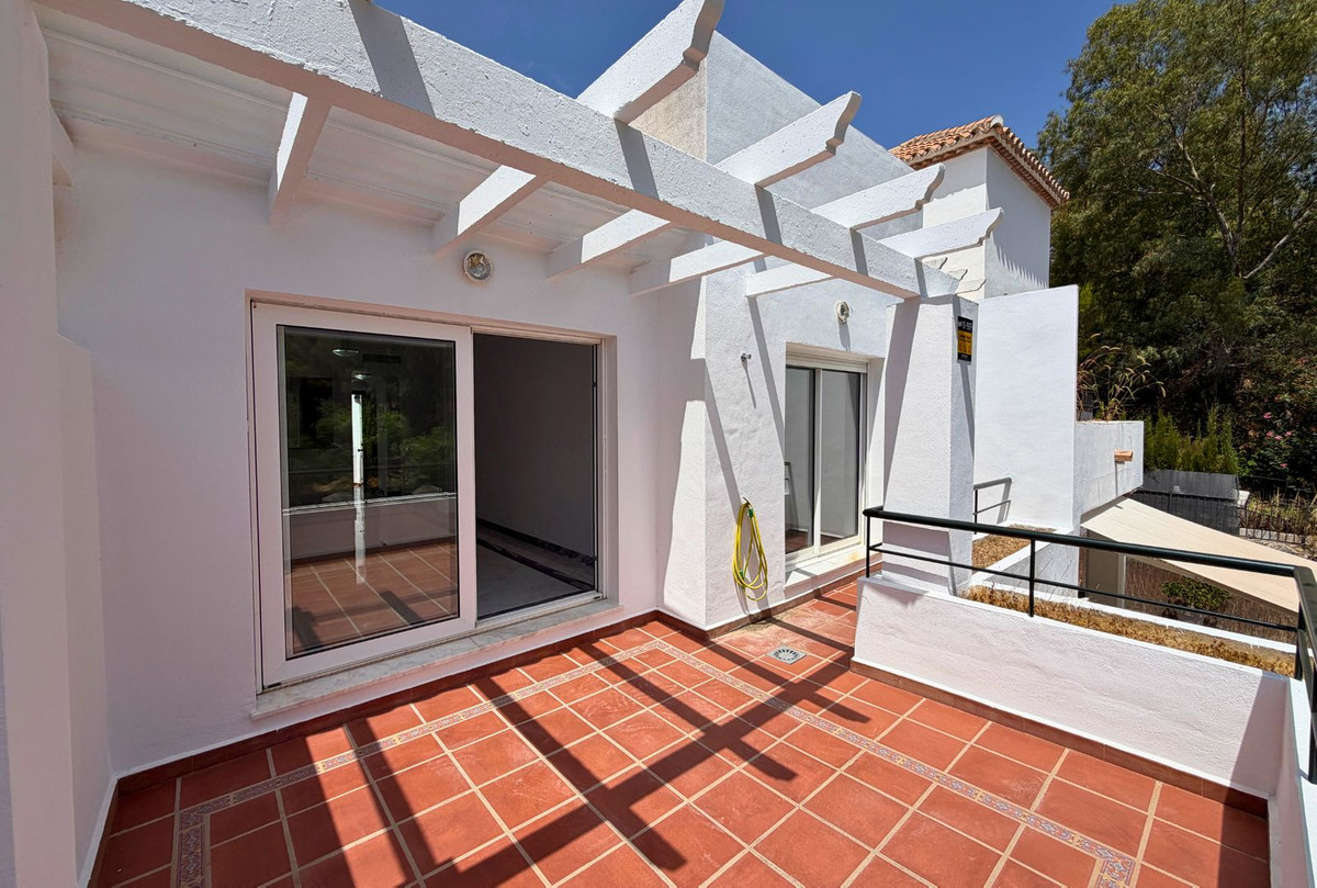 Appartement te koop in Nueva Andalucía | 2 slaapkamers H5461369