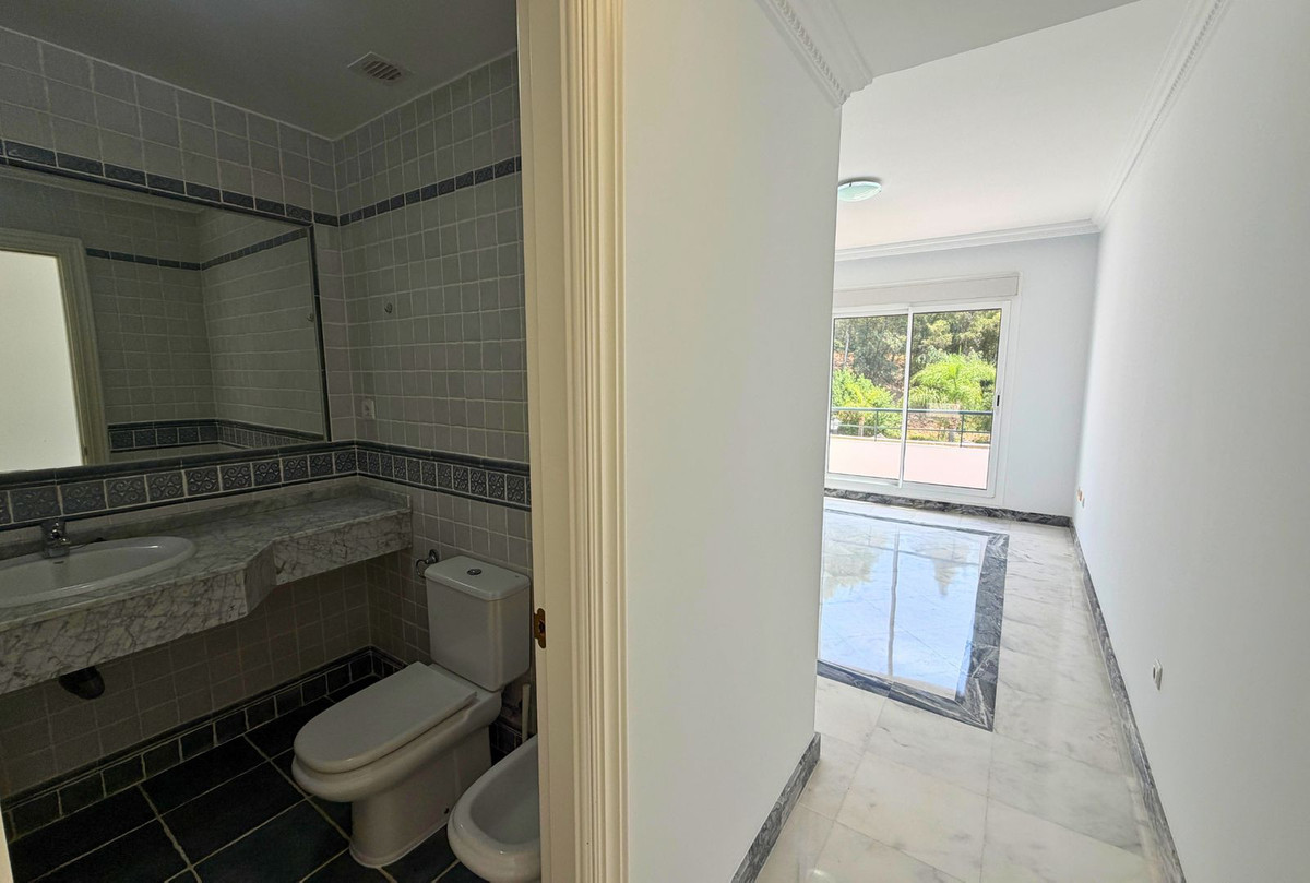 Appartement te koop in Nueva Andalucía | 2 slaapkamers H5461369