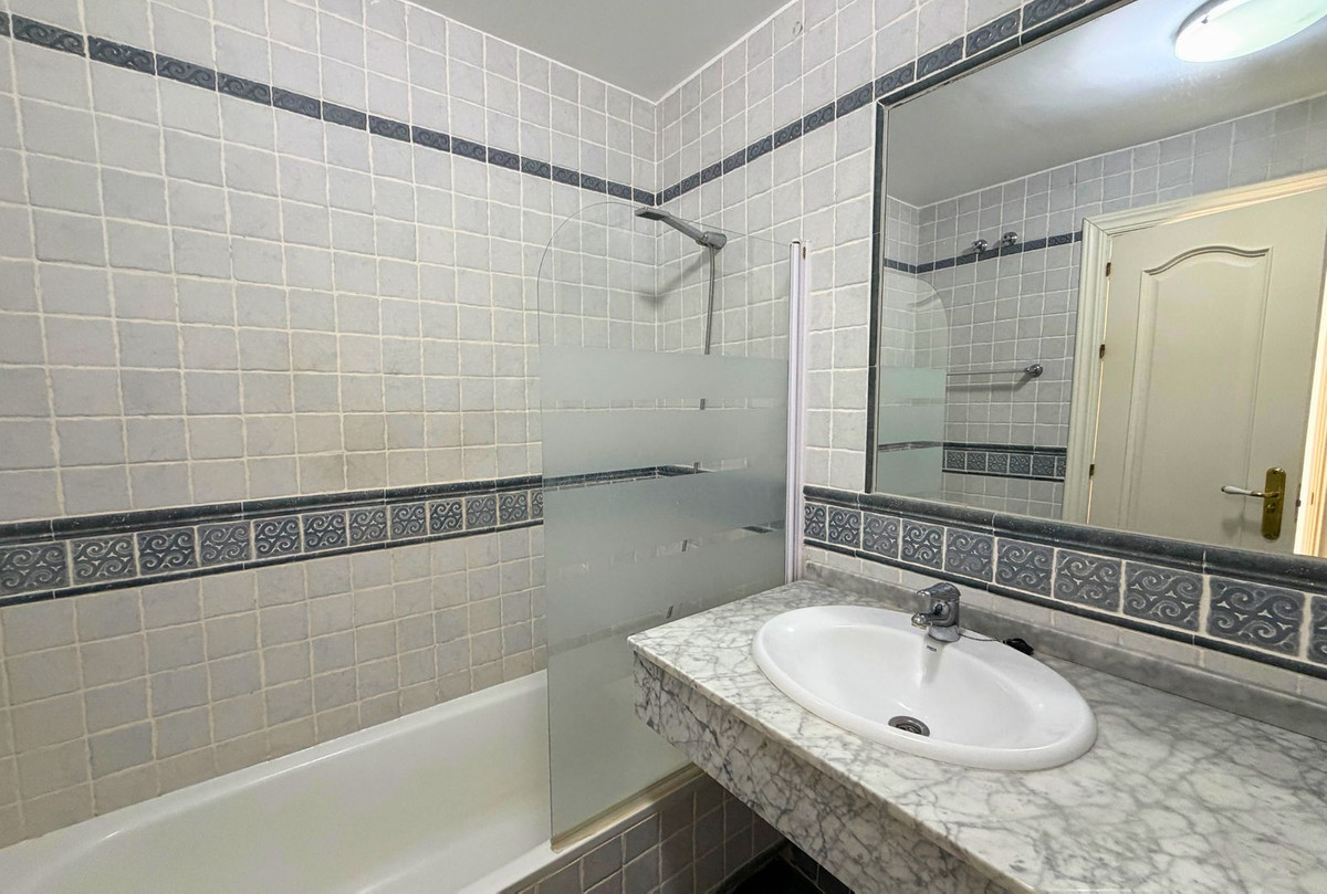 Appartement te koop in Nueva Andalucía | 2 slaapkamers H5461369