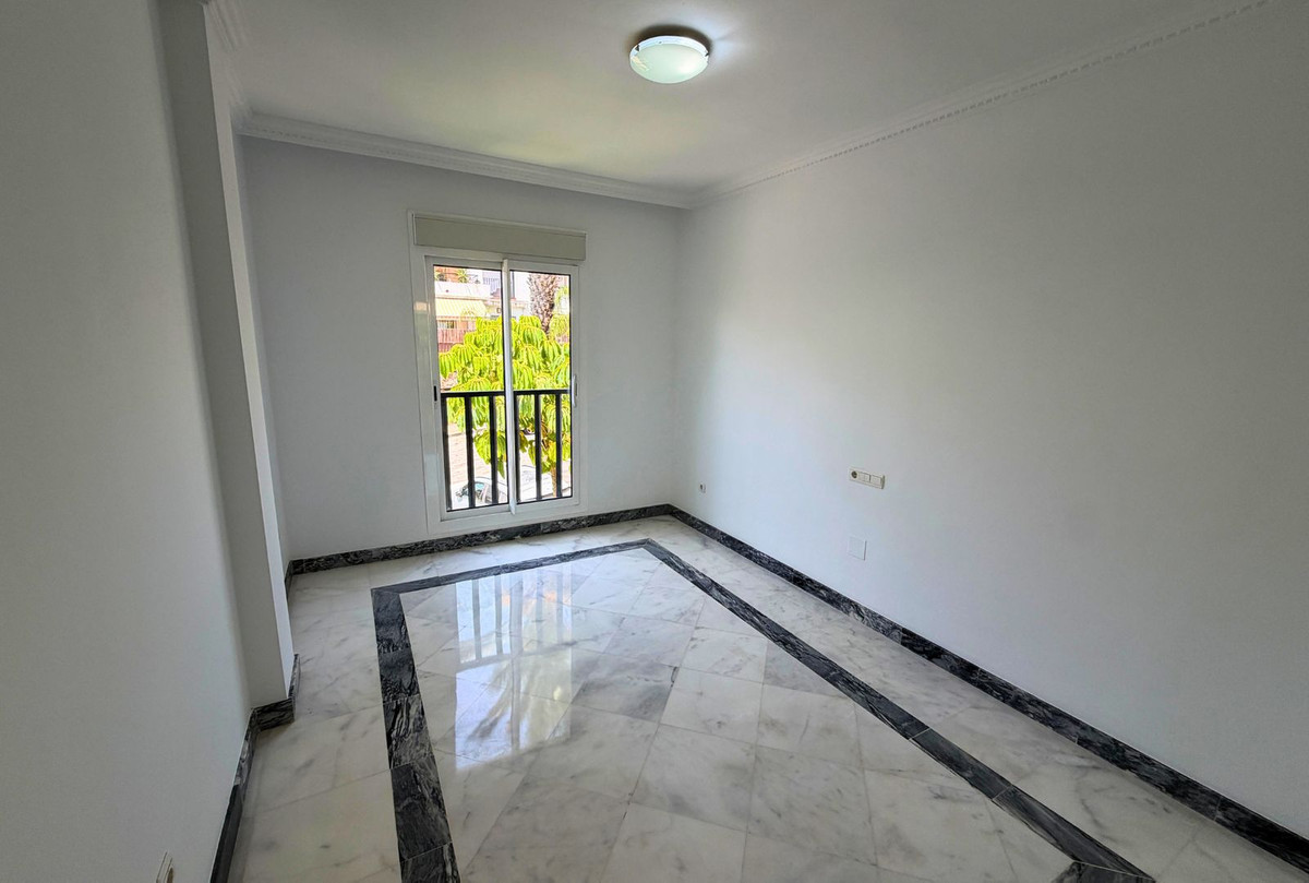 Appartement te koop in Nueva Andalucía | 2 slaapkamers H5461369
