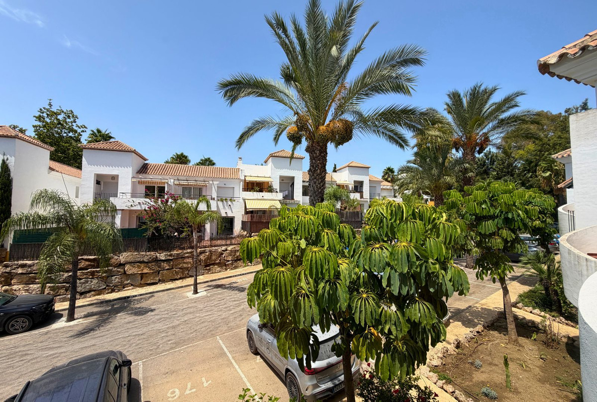 Appartement te koop in Nueva Andalucía | 2 slaapkamers H5461369