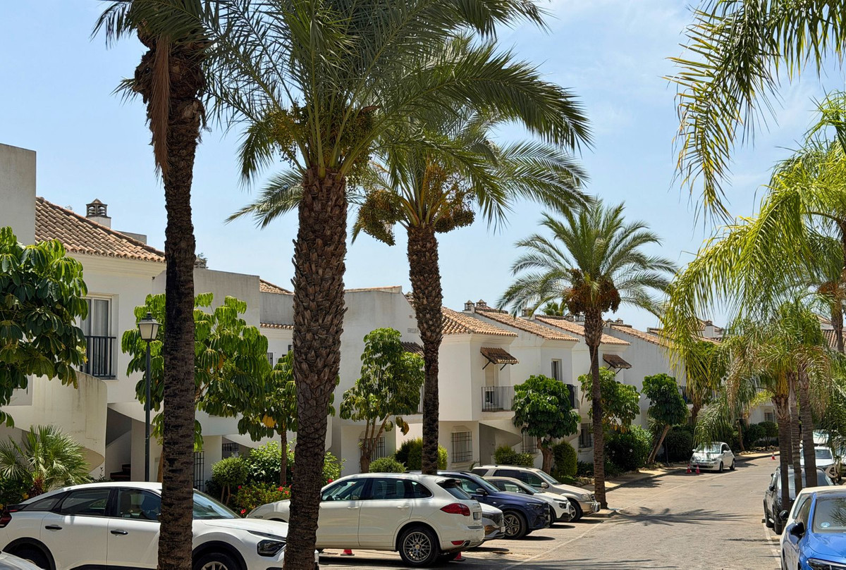 Appartement te koop in Nueva Andalucía | 2 slaapkamers H5461369