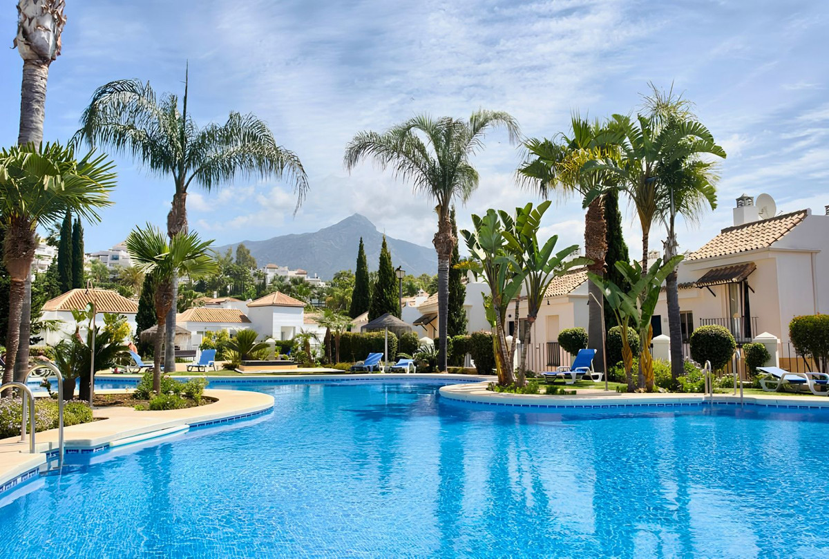 Appartement te koop in Nueva Andalucía | 2 slaapkamers H5461369