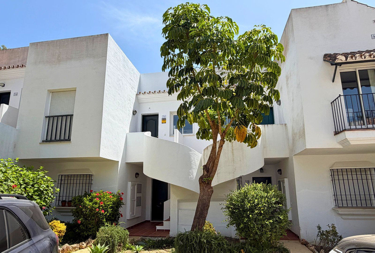 Appartement te koop in Nueva Andalucía | 2 slaapkamers H5461369