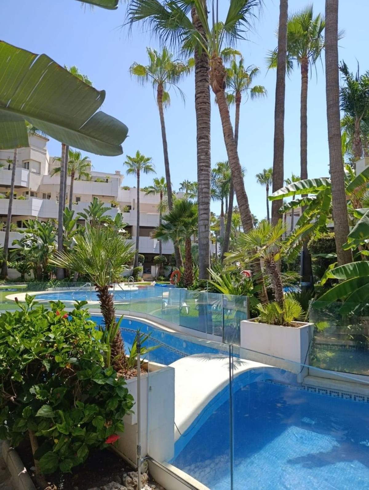 Appartement te koop in Nueva Andalucía | 3 slaapkamers H5461510