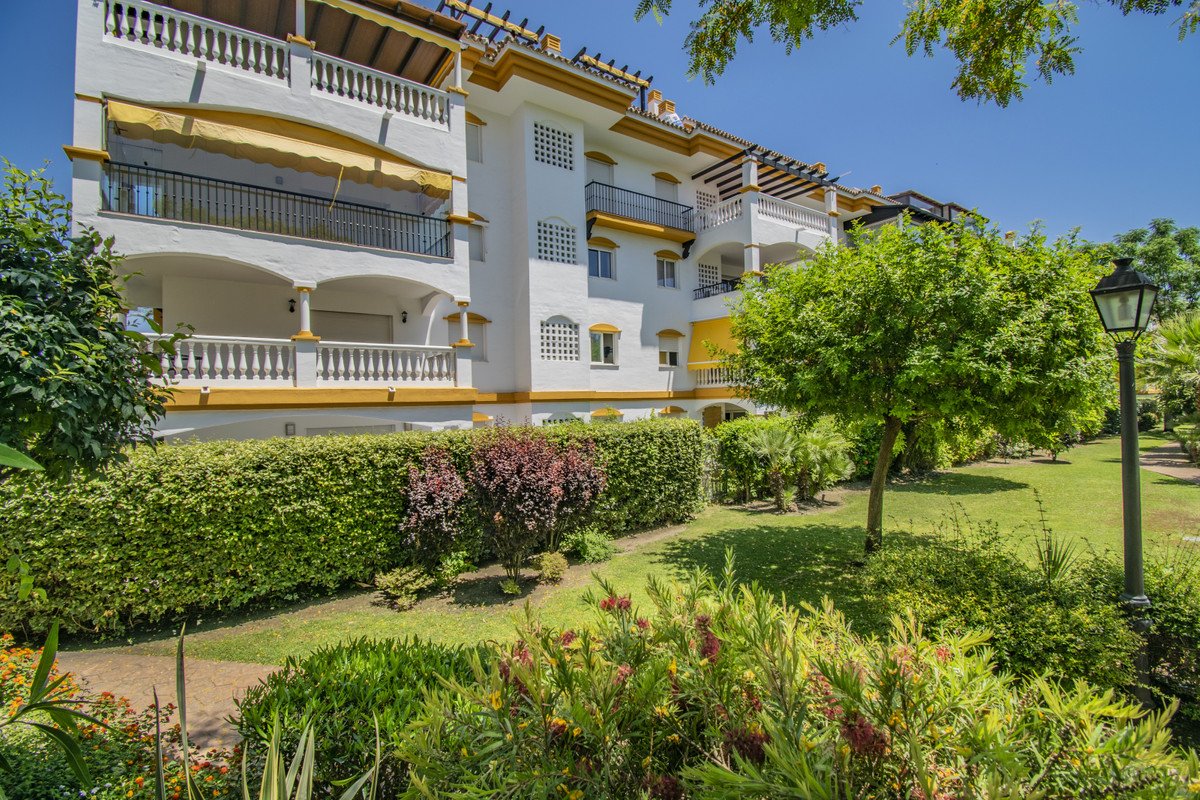 Appartement te koop in Nueva Andalucía | 2 slaapkamers H5461732