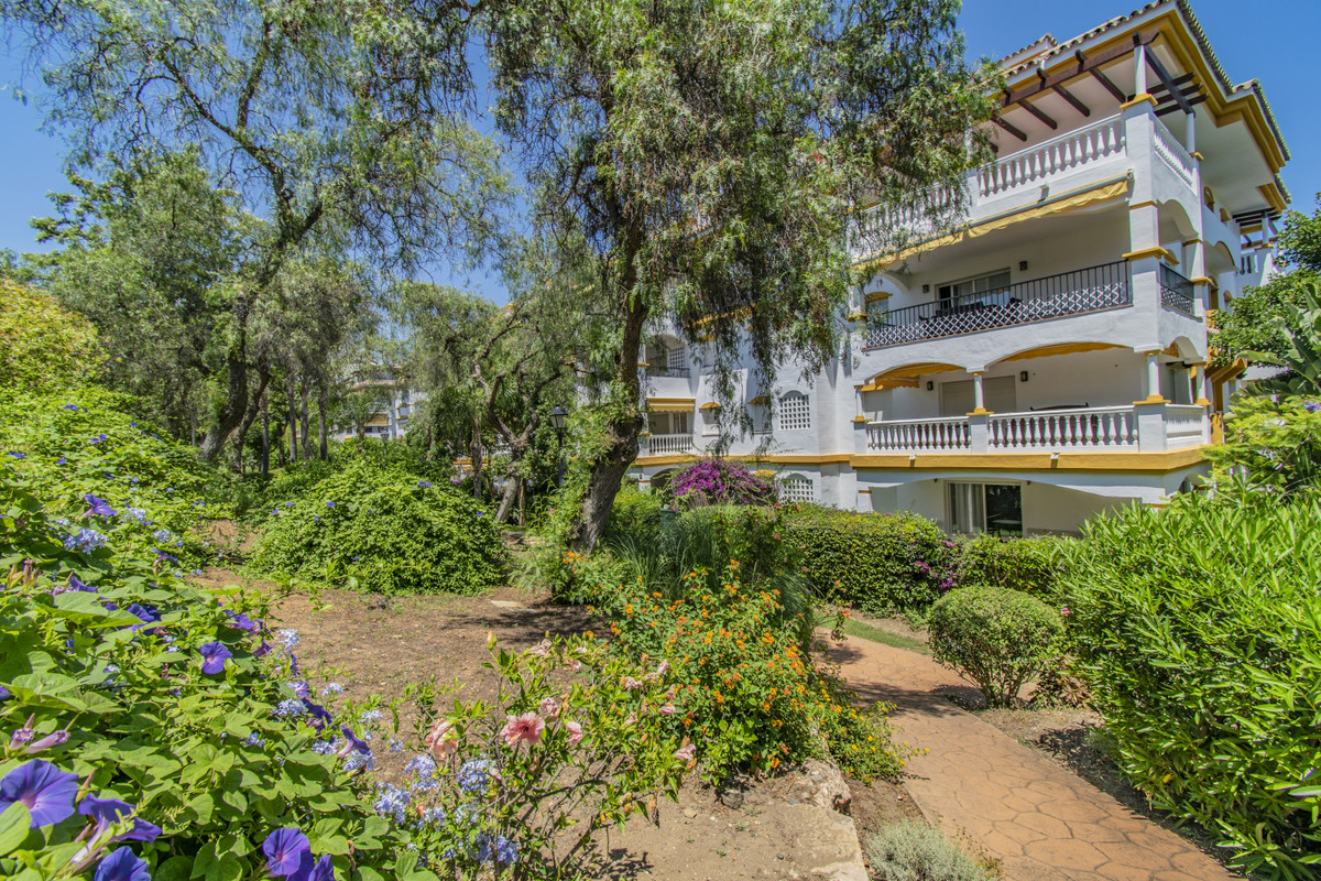 Appartement te koop in Nueva Andalucía | 2 slaapkamers H5461732