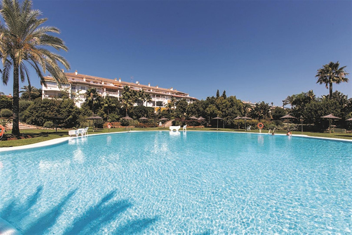Appartement te koop in Nueva Andalucía | 2 slaapkamers H5461732