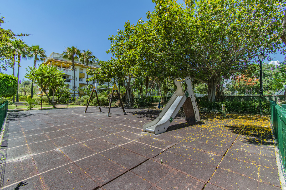 Appartement te koop in Nueva Andalucía | 2 slaapkamers H5461732