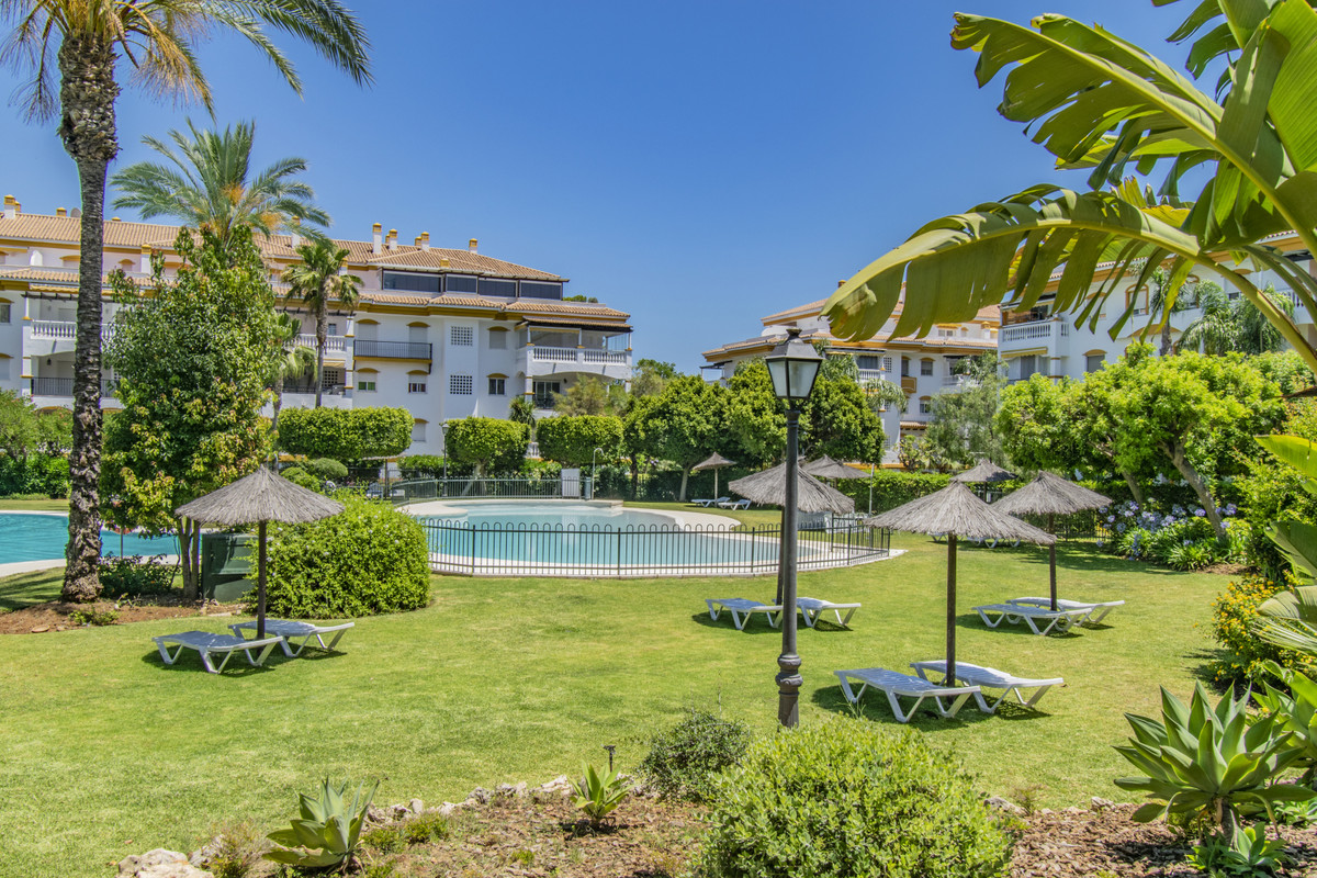 Appartement te koop in Nueva Andalucía | 2 slaapkamers H5461732
