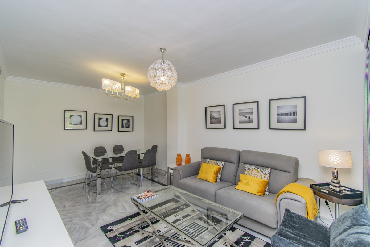 Appartement te koop in Nueva Andalucía | 2 slaapkamers H5461732