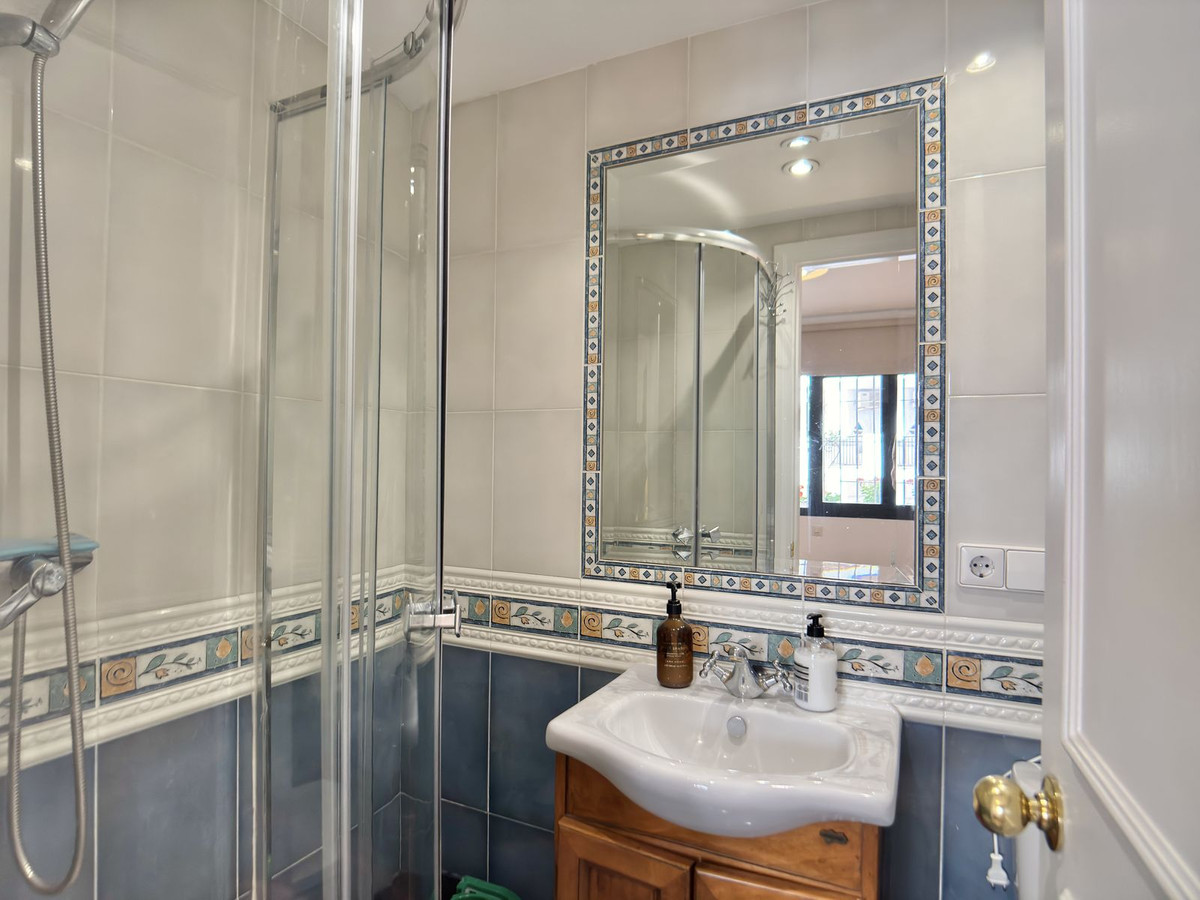 Appartement te koop in Nueva Andalucía | 2 slaapkamers H5461912
