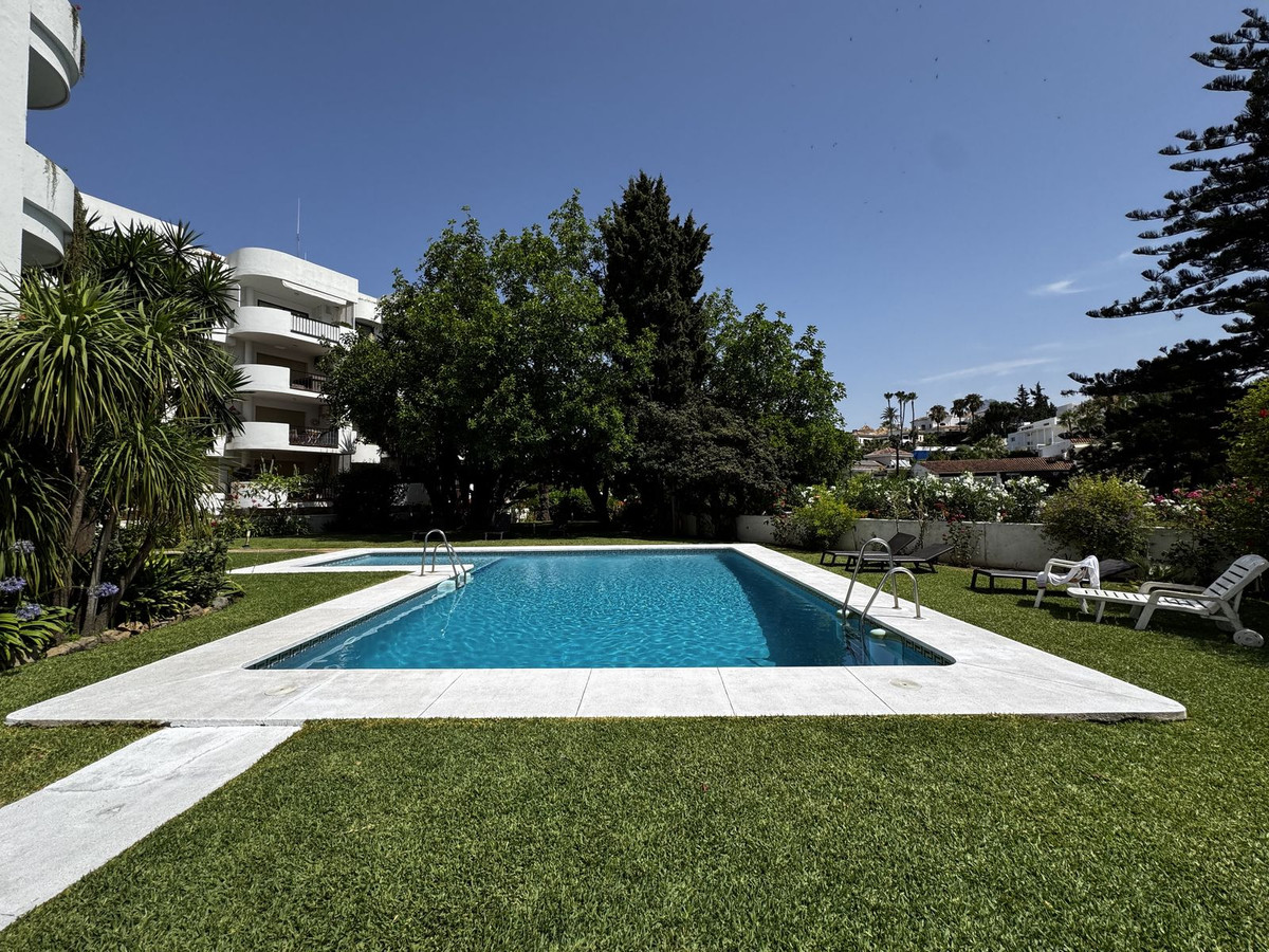 Appartement te koop in Nueva Andalucía | 2 slaapkamers H5461912
