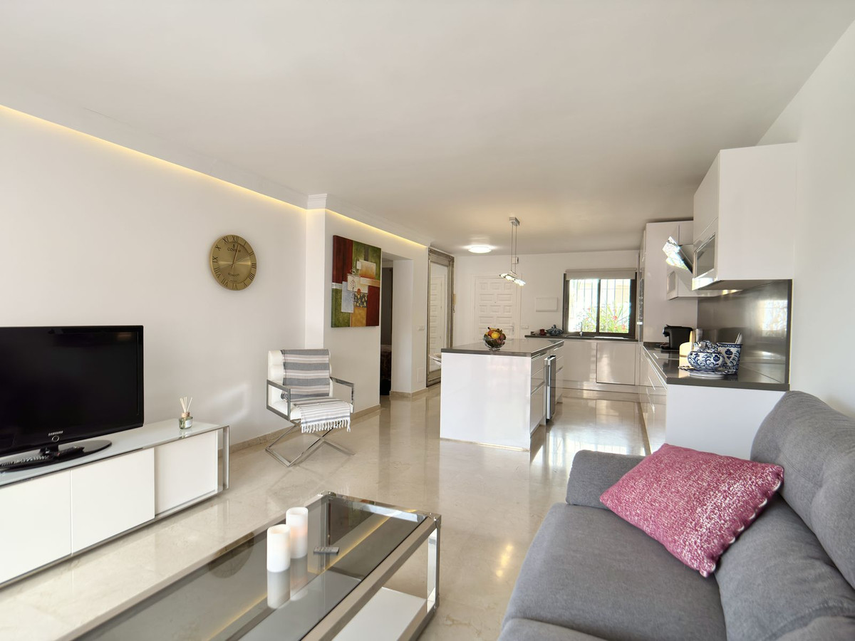 Appartement te koop in Nueva Andalucía | 2 slaapkamers H5461912