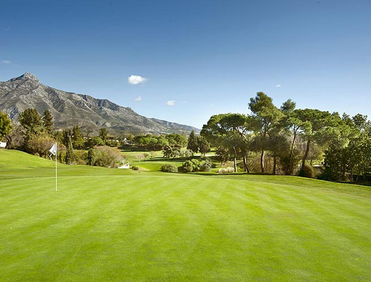 Appartement te koop in Nueva Andalucía | 2 slaapkamers H5461912
