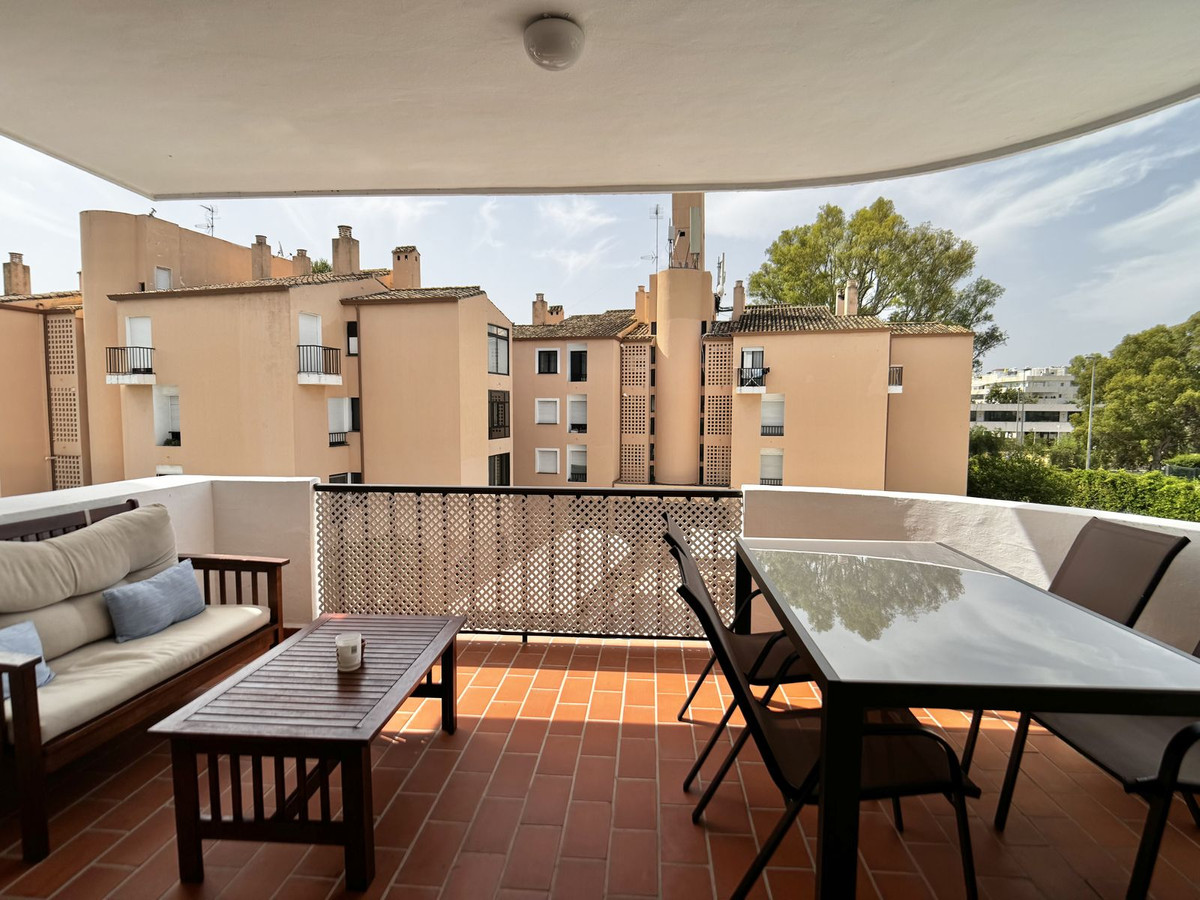 Appartement te koop in Nueva Andalucía | 2 slaapkamers H5461912