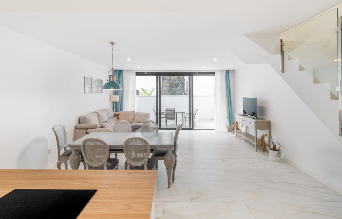 Appartement te koop in Nueva Andalucía | 3 slaapkamers H5463244