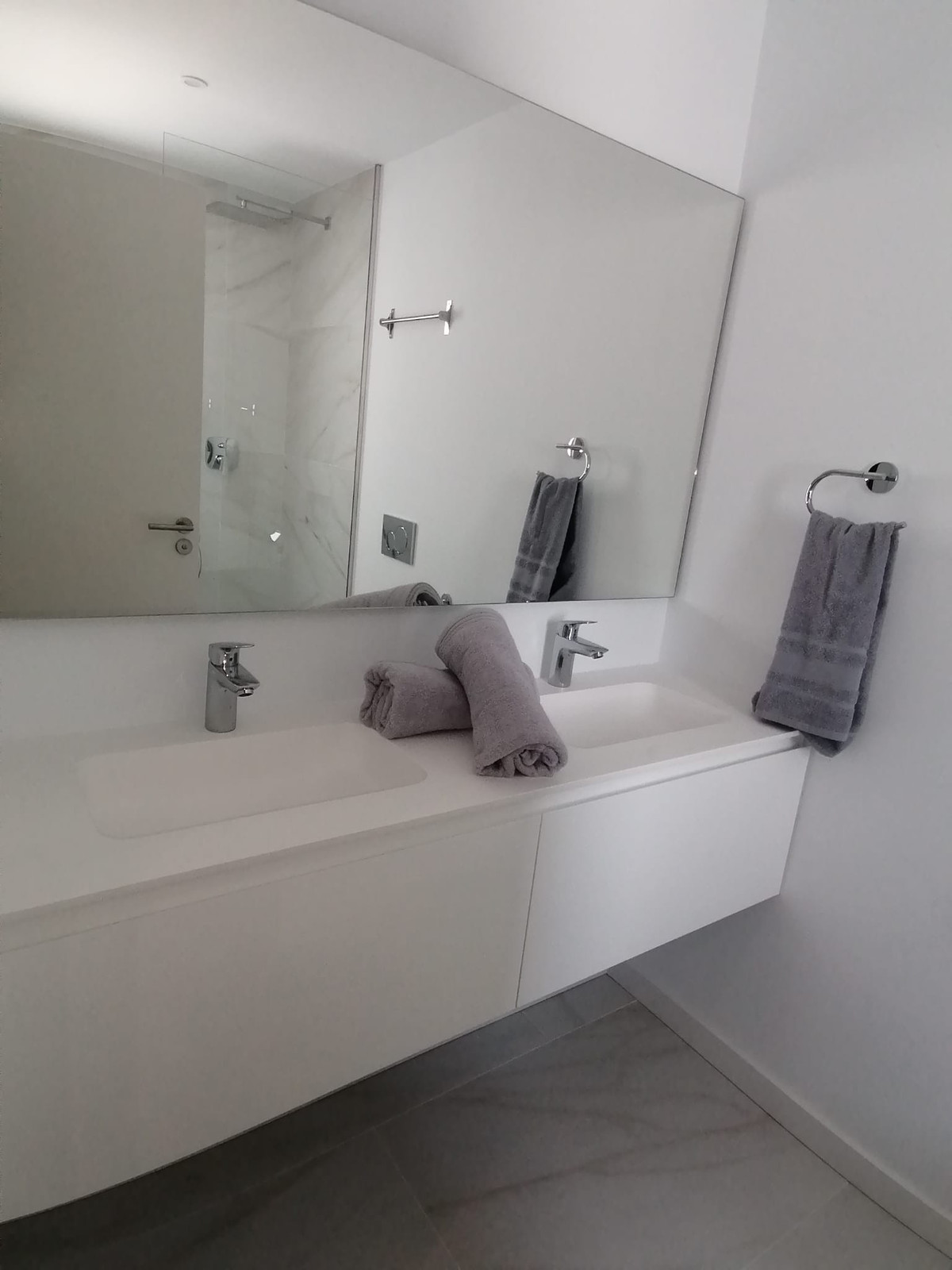 Appartement te koop in Nueva Andalucía | 3 slaapkamers H5463244