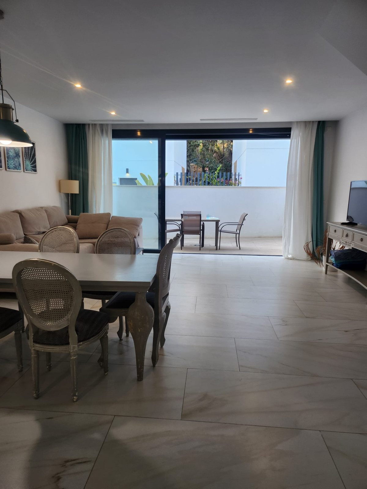 Appartement te koop in Nueva Andalucía | 3 slaapkamers H5463244