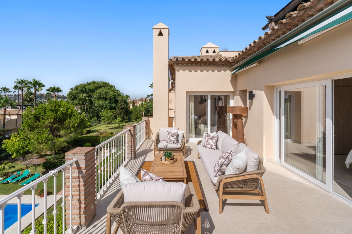 Appartement te koop in Nueva Andalucía | 3 slaapkamers H5465560