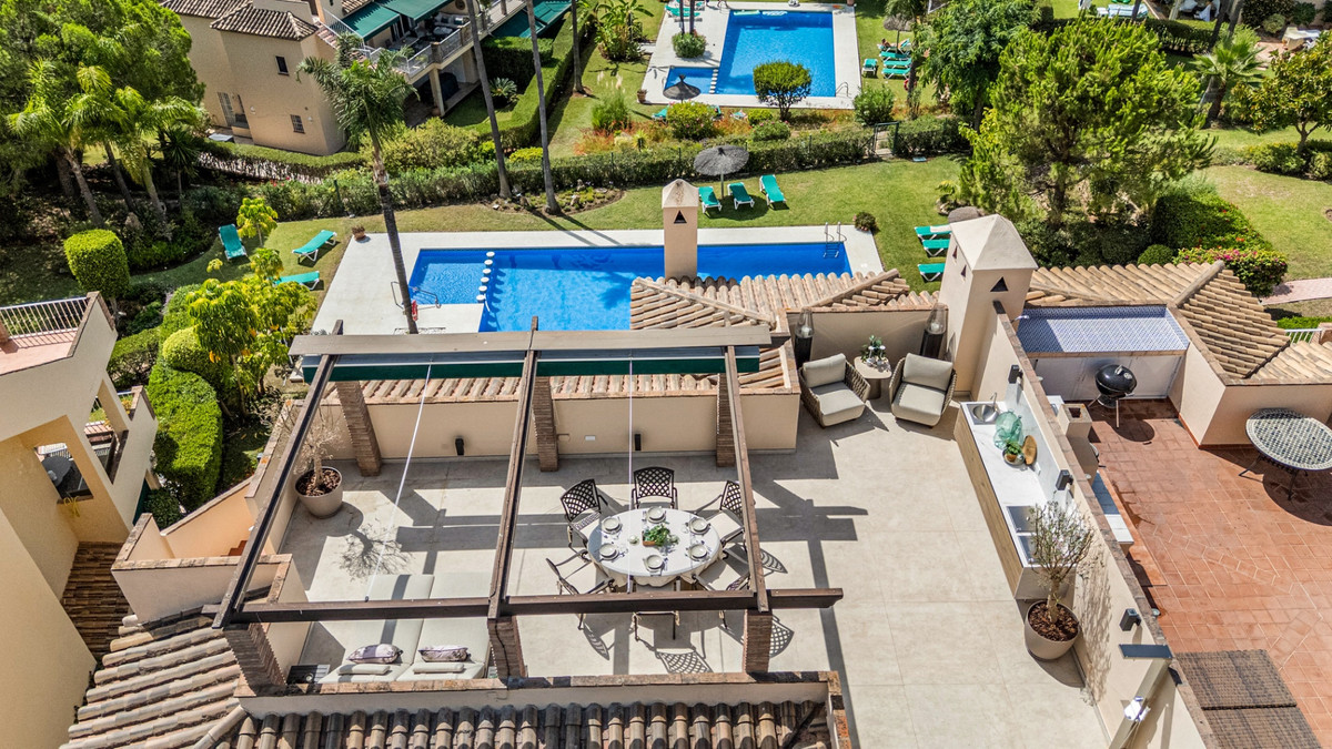 Appartement te koop in Nueva Andalucía | 3 slaapkamers H5465560