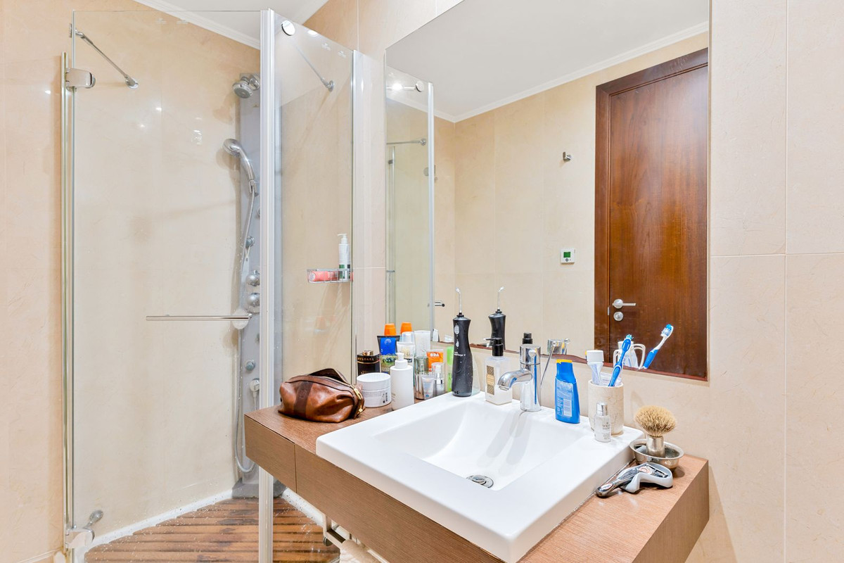 Appartement te koop in Nueva Andalucía | 2 slaapkamers H5467825