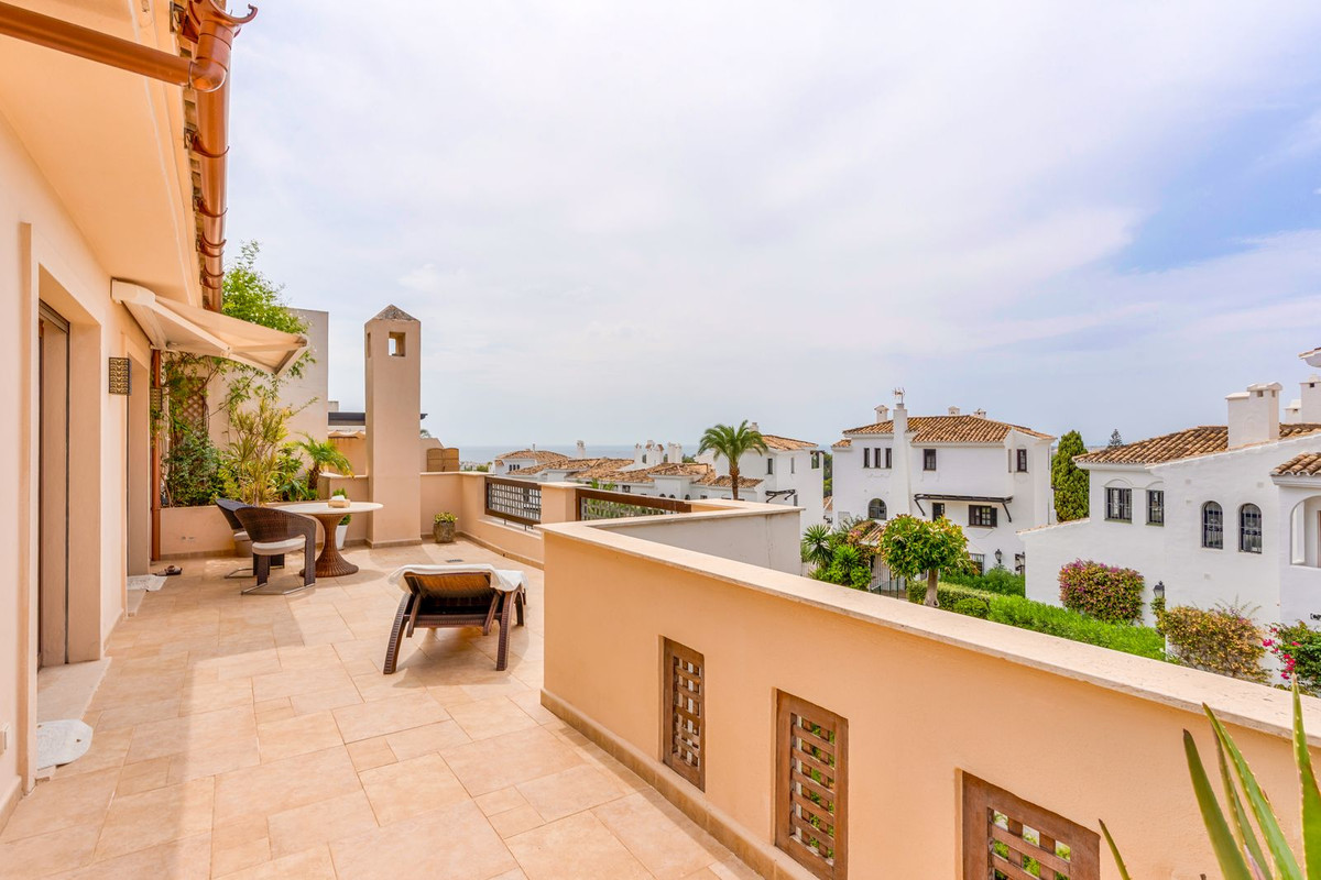 Appartement te koop in Nueva Andalucía | 2 slaapkamers H5467825
