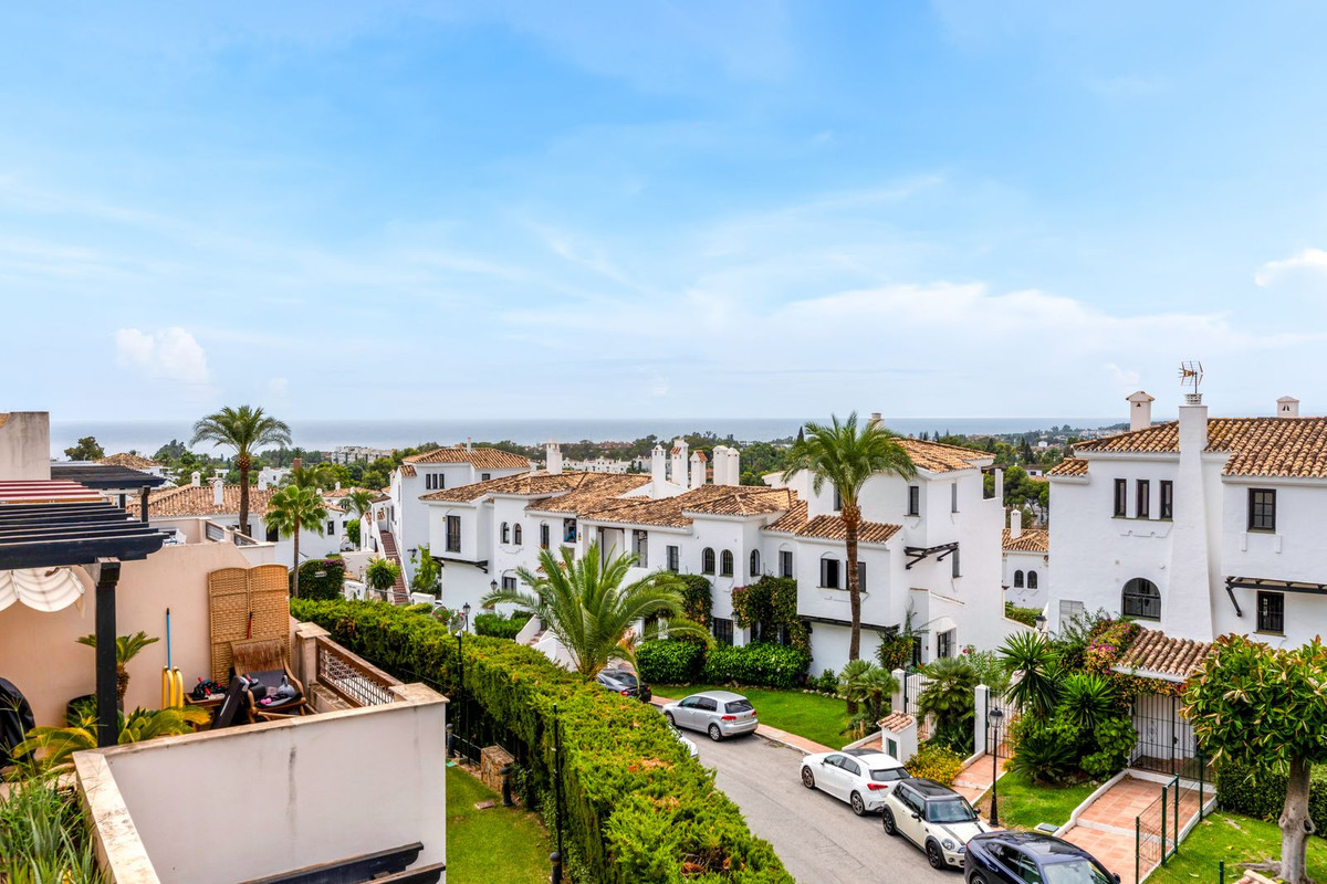 Appartement te koop in Nueva Andalucía | 2 slaapkamers H5467825