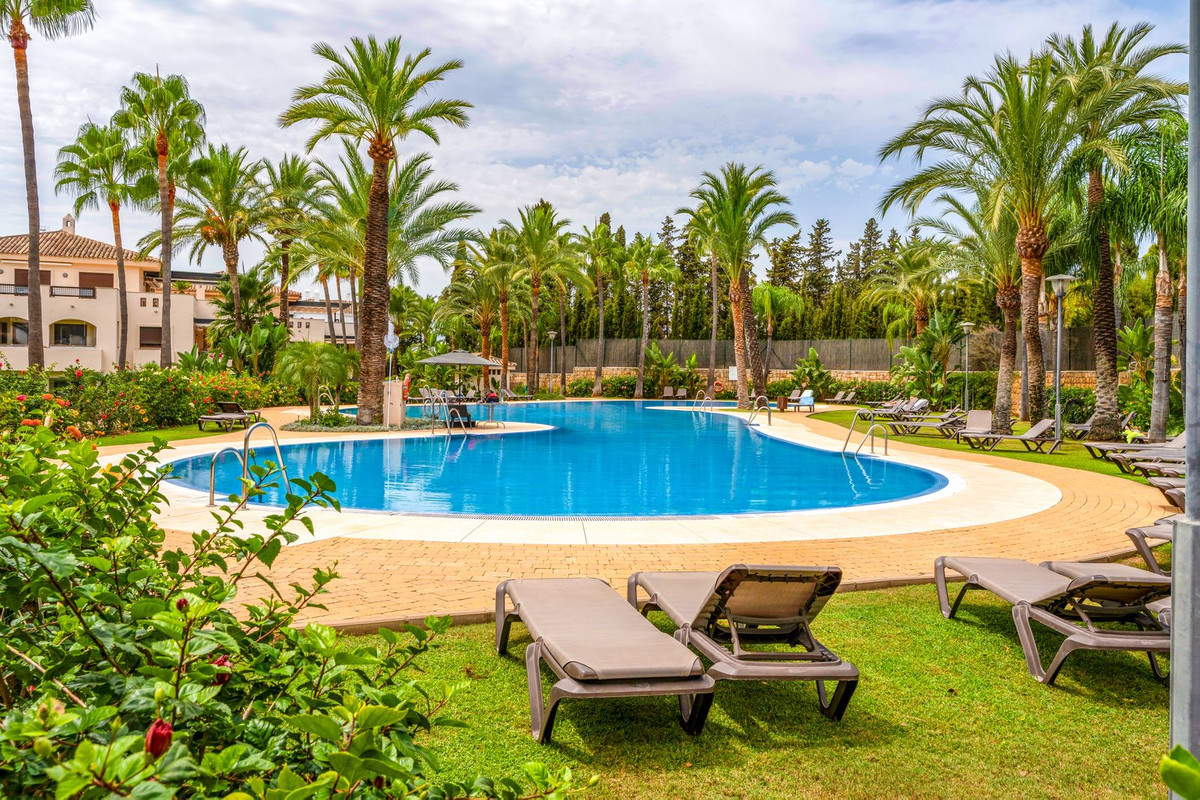 Appartement te koop in Nueva Andalucía | 2 slaapkamers H5467825