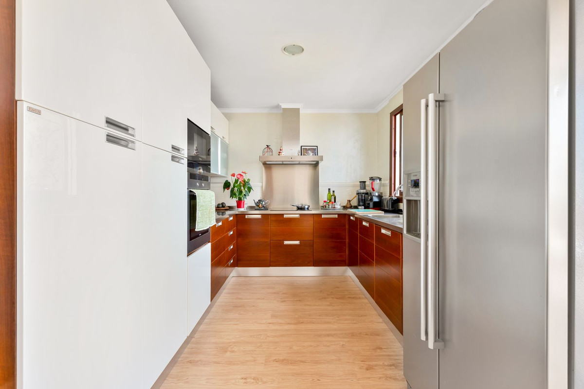 Appartement te koop in Nueva Andalucía | 2 slaapkamers H5467825