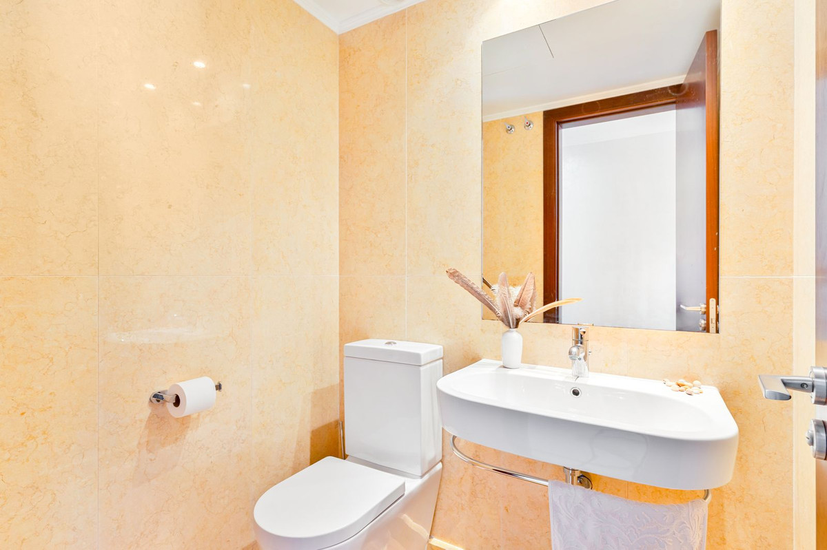 Appartement te koop in Nueva Andalucía | 2 slaapkamers H5467825