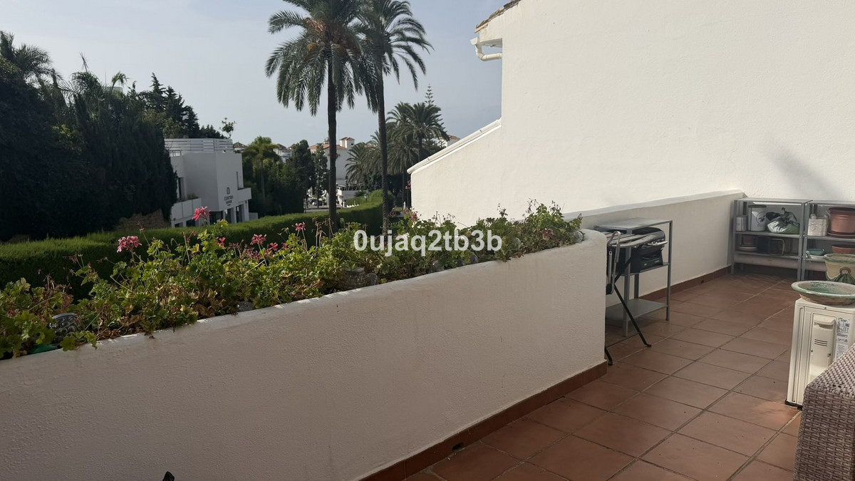 Appartement te koop in Nueva Andalucía | 2 slaapkamers H5468281