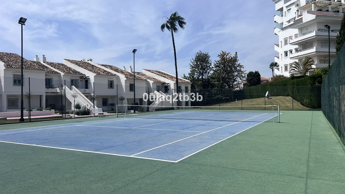 Appartement te koop in Nueva Andalucía | 2 slaapkamers H5468281